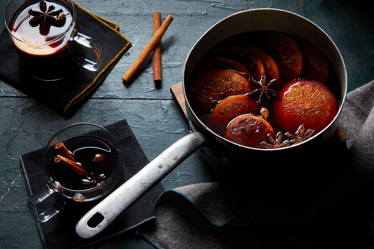 31 Finest Thanksgiving Cocktail Recipes from Apple Cider Margaritas to Mulled Wine