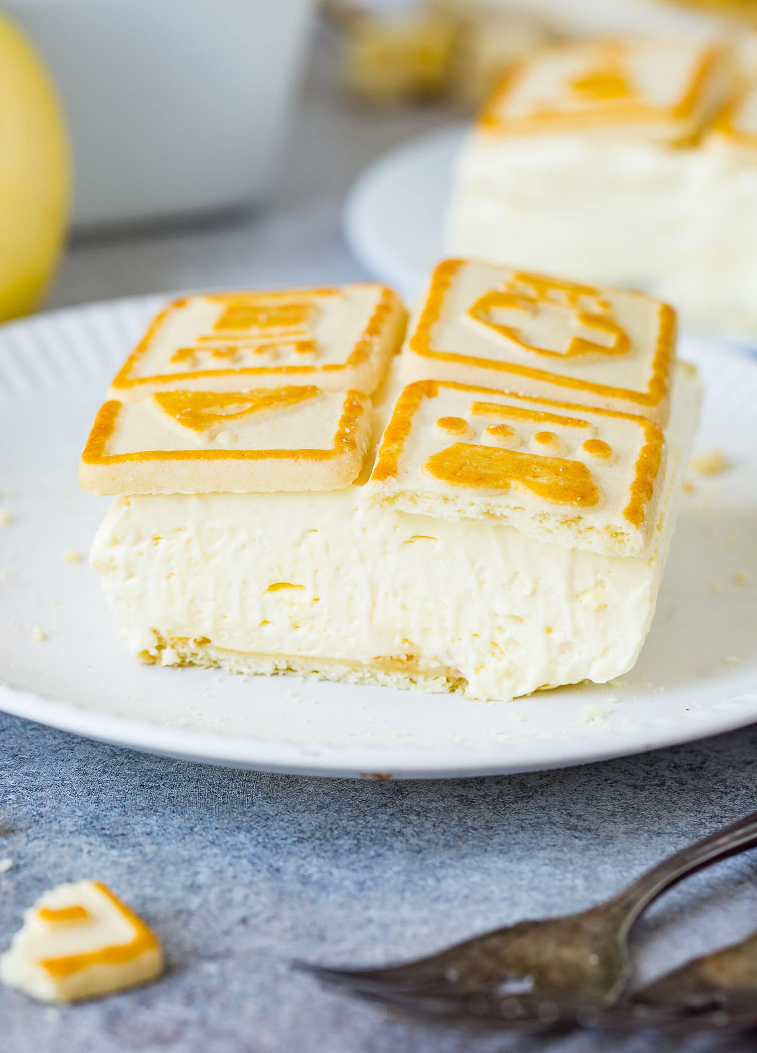Paula Deen’s Not Yo Momma’s Banana Pudding